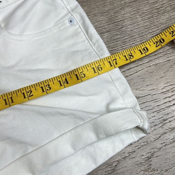 Express Women’s Shortie Mid-Rise White Convertible Hem Jean Shorts Sz 0 - Picture 8 of 10